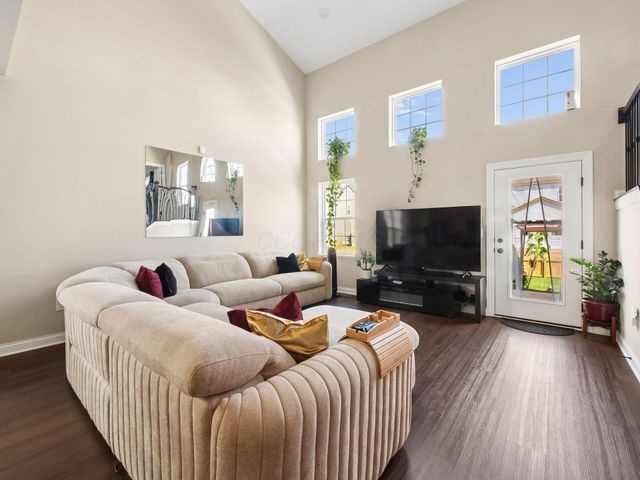 1568 Crosley Lane, Columbus, OH 43228