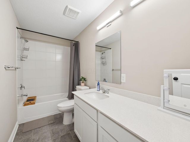 1568 Crosley Lane, Columbus, OH 43228