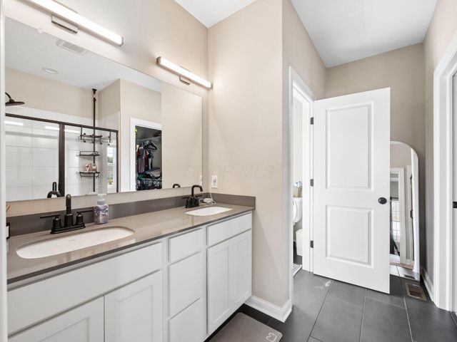 1568 Crosley Lane, Columbus, OH 43228