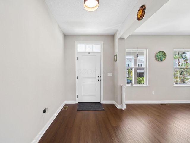 1568 Crosley Lane, Columbus, OH 43228
