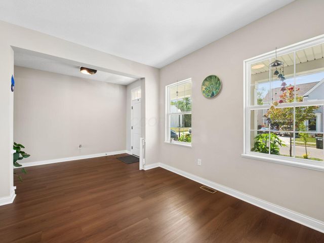 1568 Crosley Lane, Columbus, OH 43228