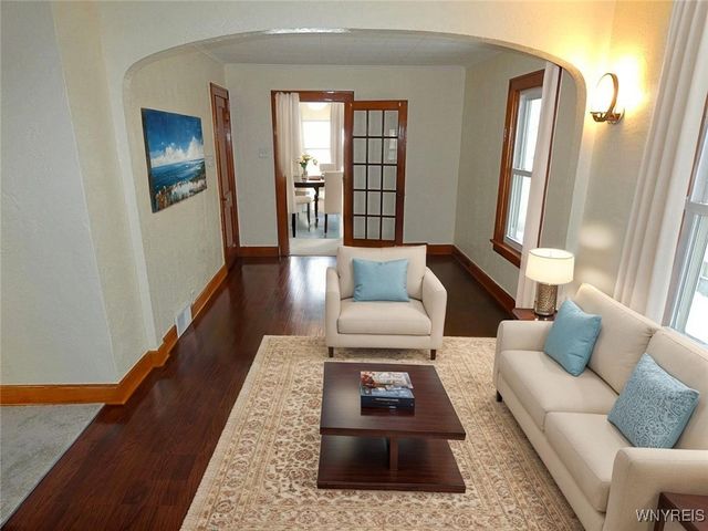 1041 92nd Street, Niagara Falls, NY 14304