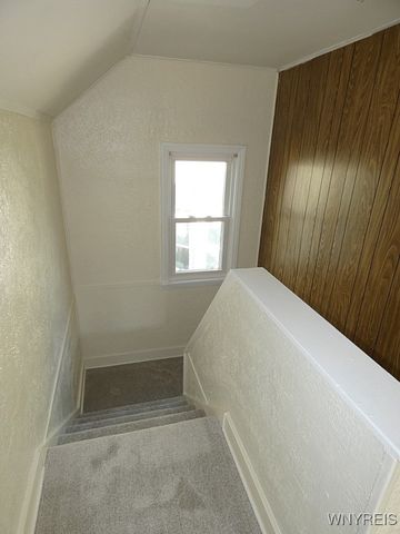 1041 92nd Street, Niagara Falls, NY 14304