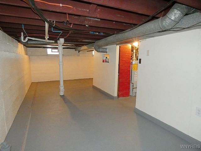 1041 92nd Street, Niagara Falls, NY 14304