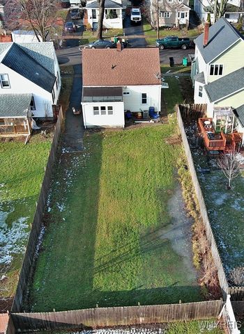 1041 92nd Street, Niagara Falls, NY 14304