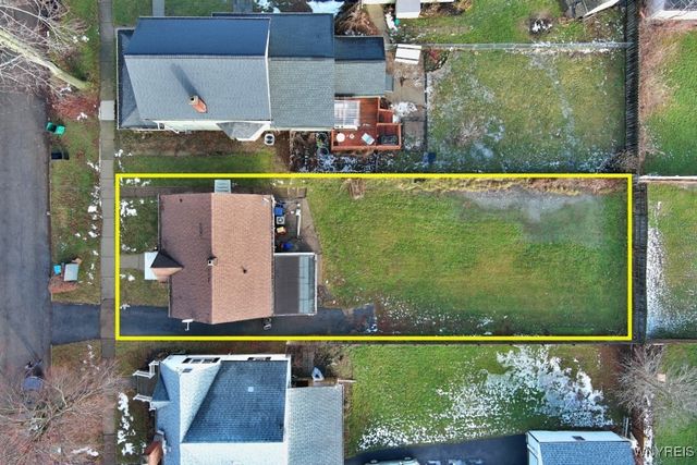 1041 92nd Street, Niagara Falls, NY 14304