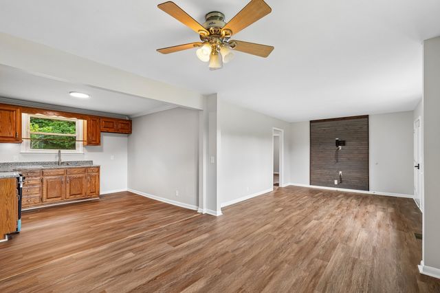 375 Spring Valley Dr, Mount Juliet, TN 37122