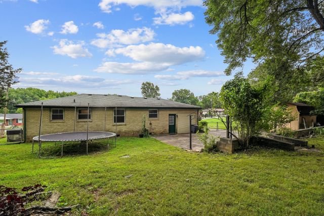 375 Spring Valley Dr, Mount Juliet, TN 37122