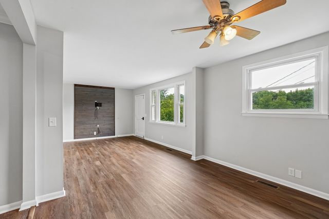 375 Spring Valley Dr, Mount Juliet, TN 37122
