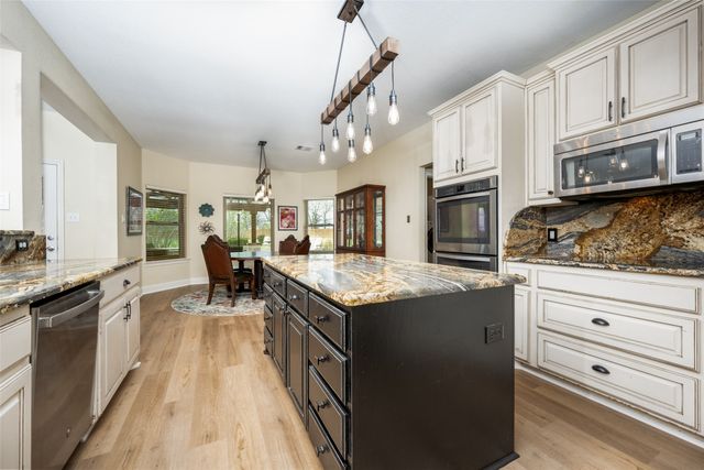 7860 Valley Ridge Drive, Northlake, TX 76247