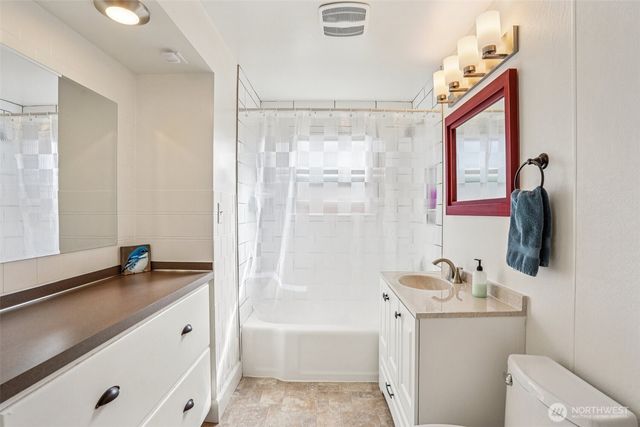 919 S 74th Street, Tacoma, WA 98408