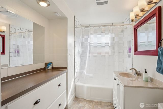 919 S 74th Street, Tacoma, WA 98408