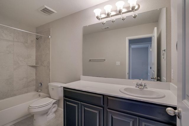 2040 Hat Bender LOOP, Round Rock, TX 78664