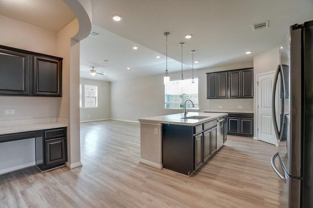 2040 Hat Bender LOOP, Round Rock, TX 78664