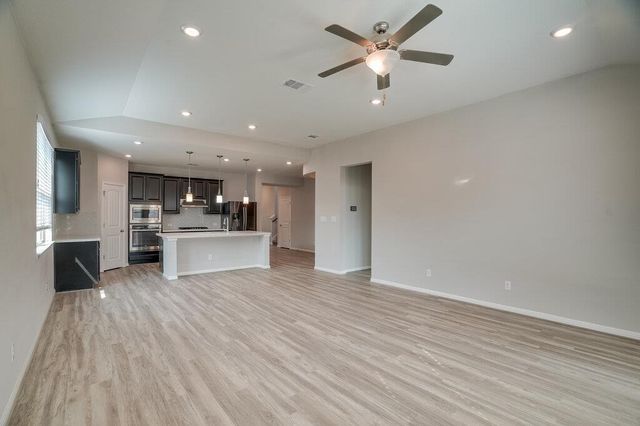 2040 Hat Bender LOOP, Round Rock, TX 78664