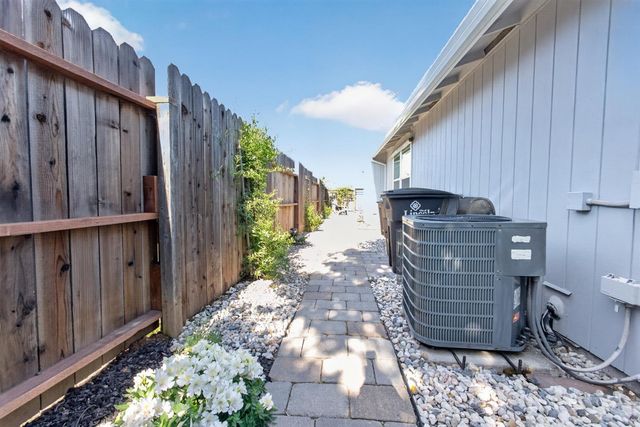 375 Susan Ct., Lincoln, CA 95648