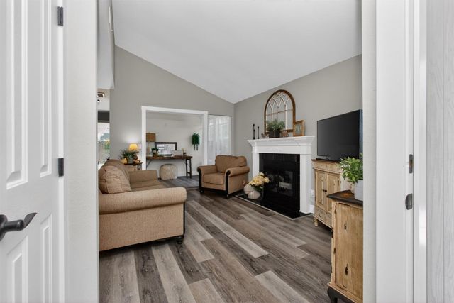 375 Susan Ct., Lincoln, CA 95648