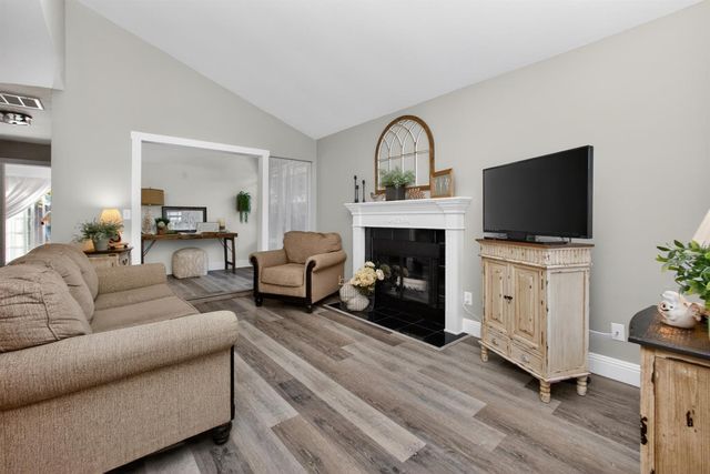 375 Susan Ct., Lincoln, CA 95648