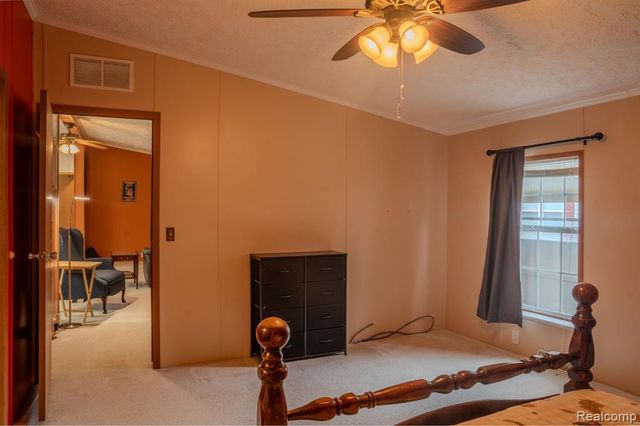 13480 Denver Drive, Hartland, MI 48353