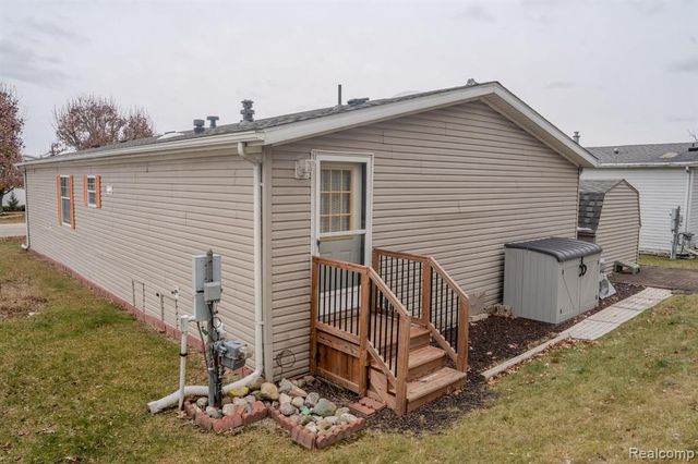 13480 Denver Drive, Hartland, MI 48353