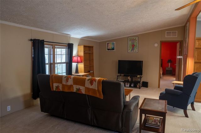 13480 Denver Drive, Hartland, MI 48353