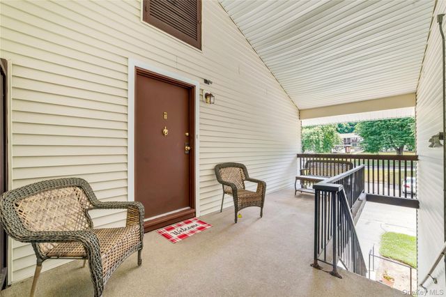 27 Walden Court J, Yorktown Heights, NY 10598
