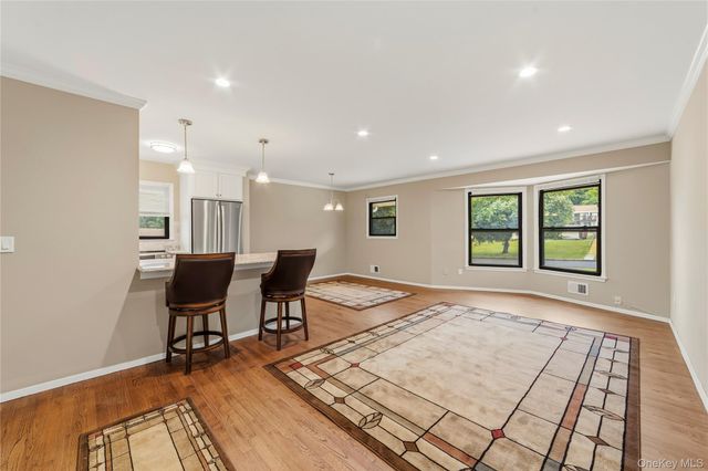 27 Walden Court J, Yorktown Heights, NY 10598