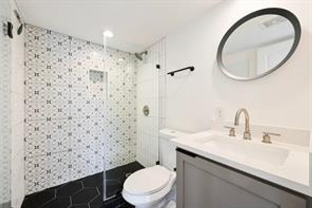 504 Normandy ST A, Austin, TX 78745