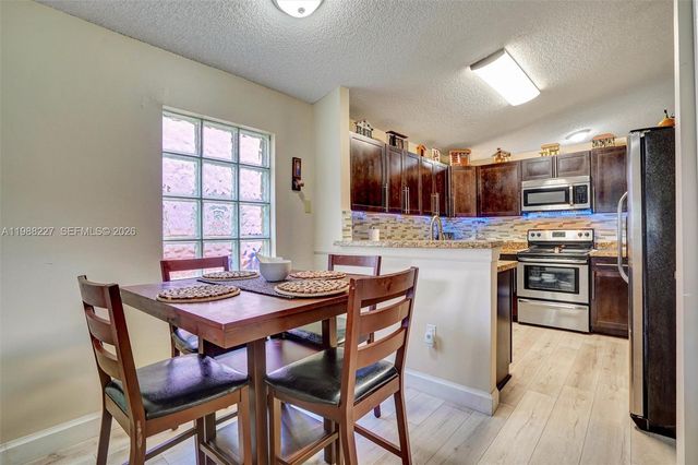 20401 SW 1st St, Pembroke Pines, FL 33029