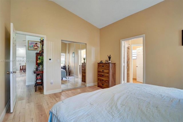 20401 SW 1st St, Pembroke Pines, FL 33029