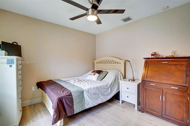 20401 SW 1st St, Pembroke Pines, FL 33029