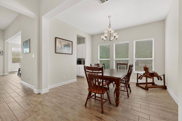 173 Double Eagle Ranch DR, Cedar Creek, TX 78612