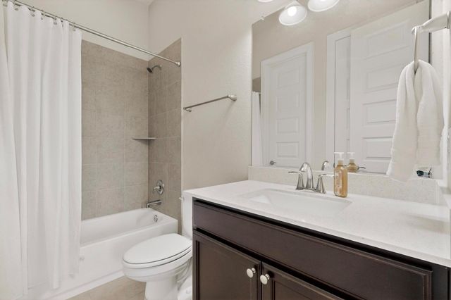 173 Double Eagle Ranch DR, Cedar Creek, TX 78612