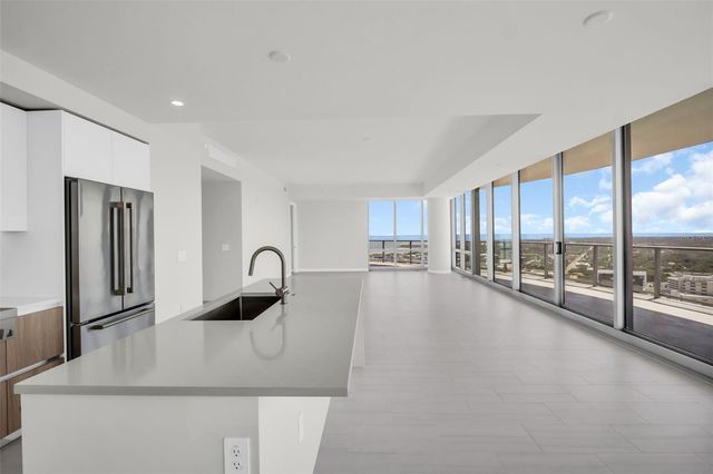 400 CENTRAL AVENUE 3401, St Petersburg, FL 33701