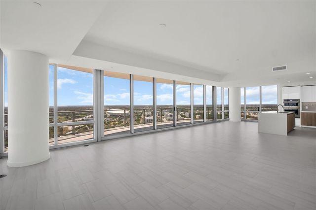 400 CENTRAL AVENUE 3401, St Petersburg, FL 33701