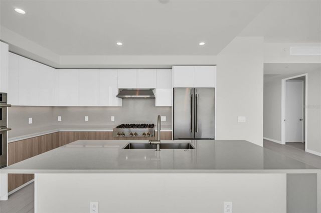 400 CENTRAL AVENUE 3401, St Petersburg, FL 33701