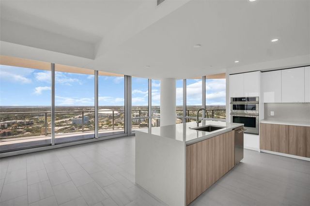 400 CENTRAL AVENUE 3401, St Petersburg, FL 33701