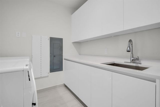 400 CENTRAL AVENUE 3401, St Petersburg, FL 33701
