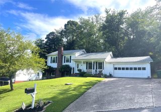 17 Lynwood Circle, Asheville, NC 28806