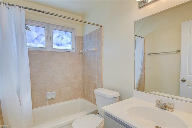 3817 Colonial PW, Virginia Beach, VA 23452