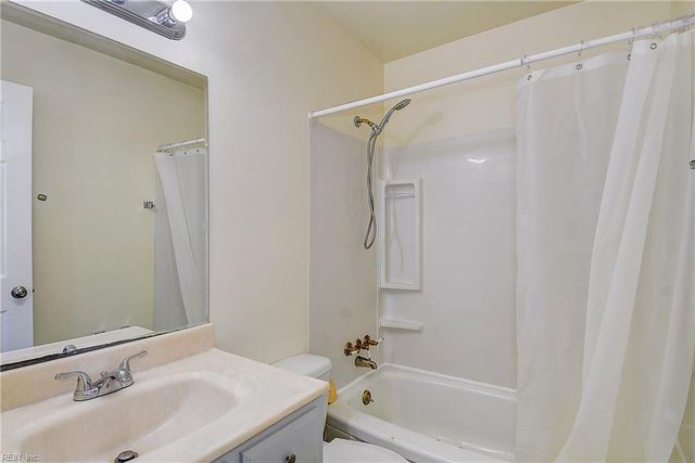 3817 Colonial PW, Virginia Beach, VA 23452