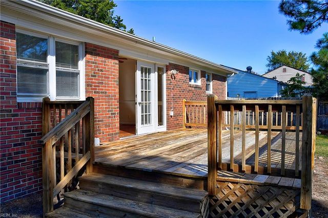 3817 Colonial PW, Virginia Beach, VA 23452