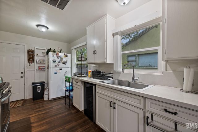 340 Western Drive, Bakersfield, CA 93309