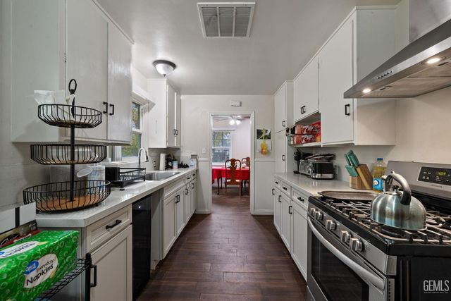 340 Western Drive, Bakersfield, CA 93309