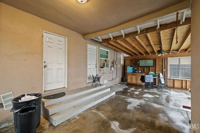 340 Western Drive, Bakersfield, CA 93309