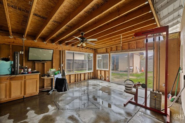 340 Western Drive, Bakersfield, CA 93309