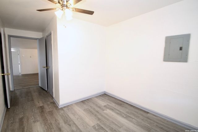 1215 Plum, Floresville, TX 78114