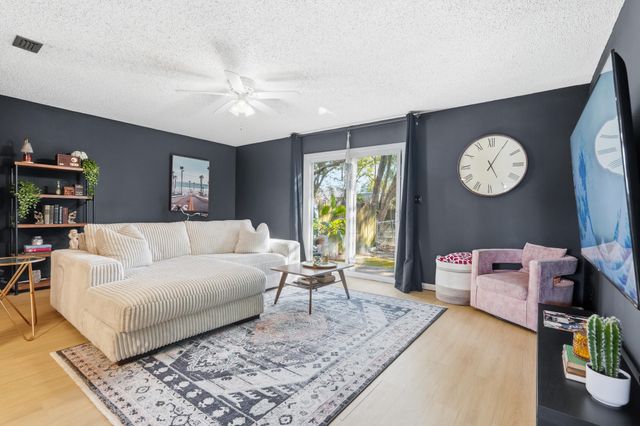 208 Cloverdale Boulevard UNIT 8, Fort Walton Beach, FL 32547