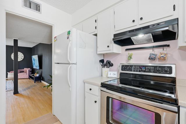 208 Cloverdale Boulevard UNIT 8, Fort Walton Beach, FL 32547