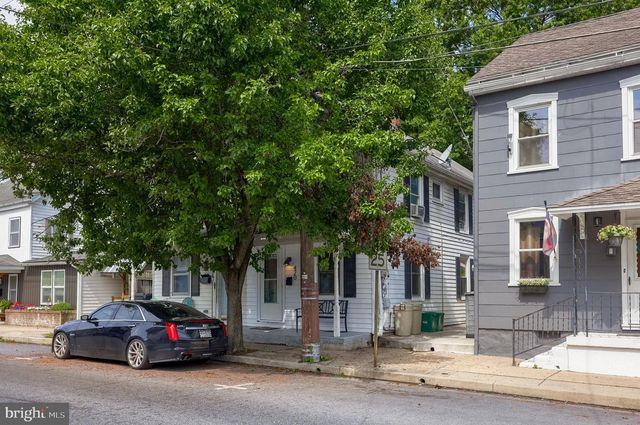 420 E MARKET ST, Marietta, PA 17547